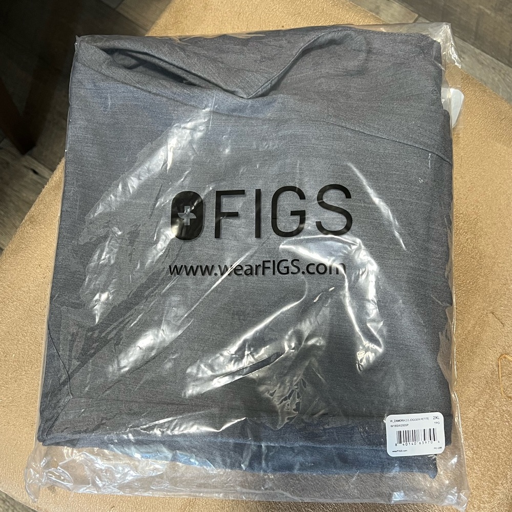 BNWT FIGS Graphite Zamora Joggers - Size XXL/P